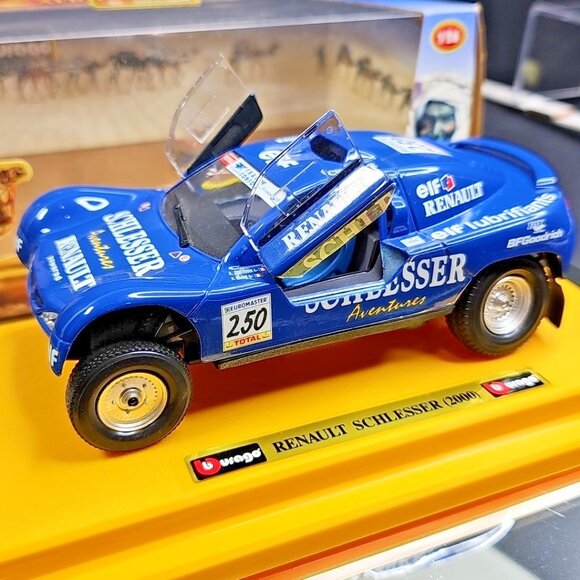 Bburago 2000 Renault Schlesser Rally Car Code #16902 Italy 1/26 With Box - Picture 2 of 16